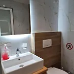 Juli Apartment *