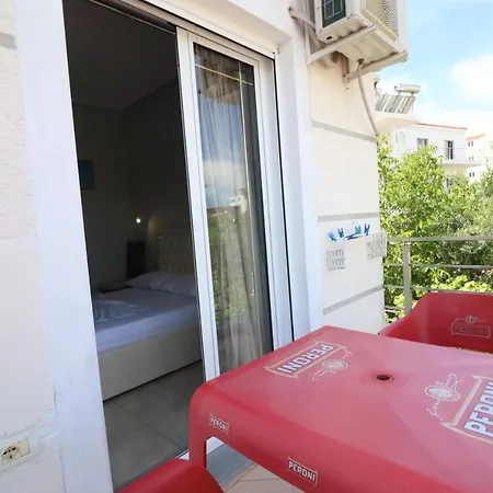 Juli Apartment