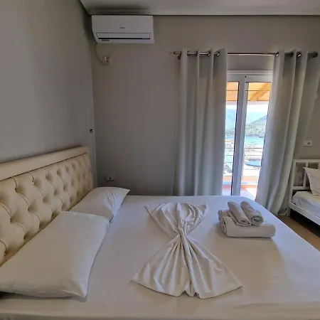 Juli Apartment