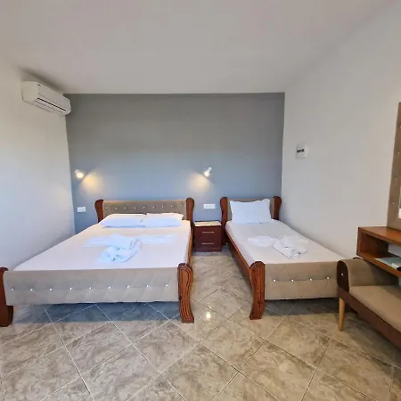 Juli Apartment Ksamil