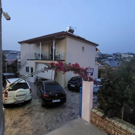 Juli Apartment